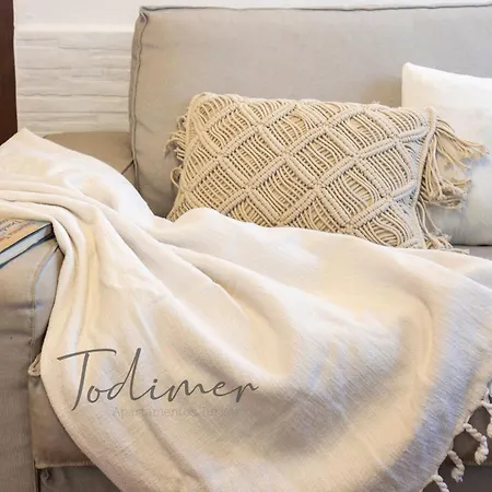 Todimer Javier Chalet *